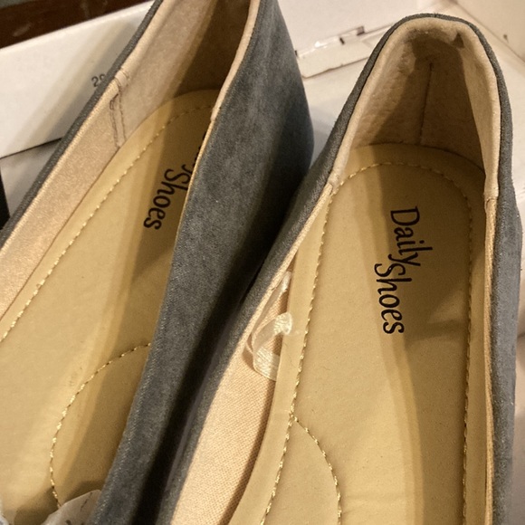 NIB Daily shoes San Francisco grey walker size 7.5 - Picture 4 of 5